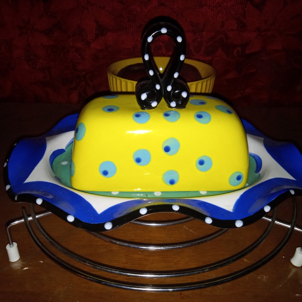 Butter dish